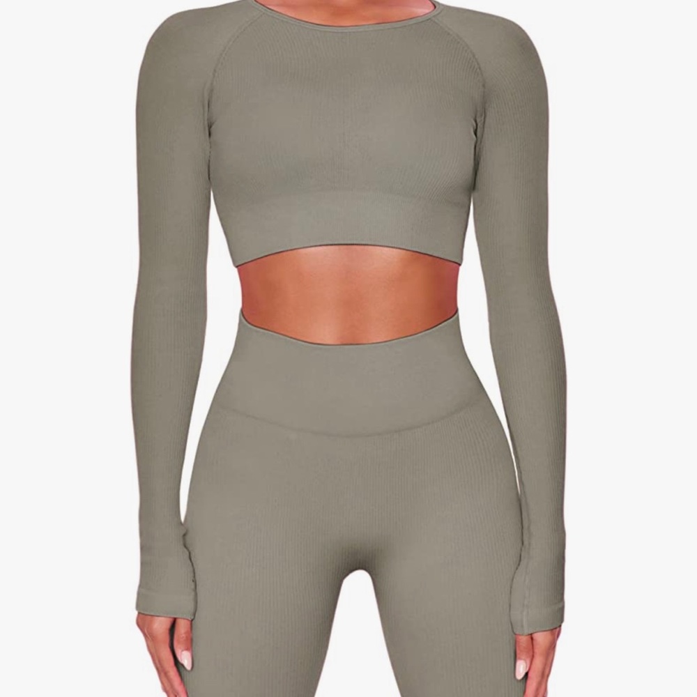 Ribbed two piece workout set